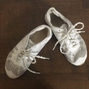 Used NFINITY brand cheer shoes